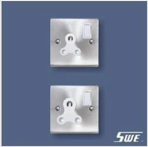 Switched BS 546 Socket (T Range)