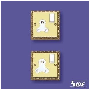Switched BS 546 Socket (TA Range)