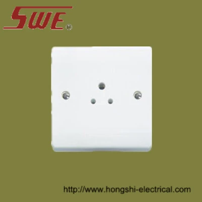 Unswitched BS 546 Socket