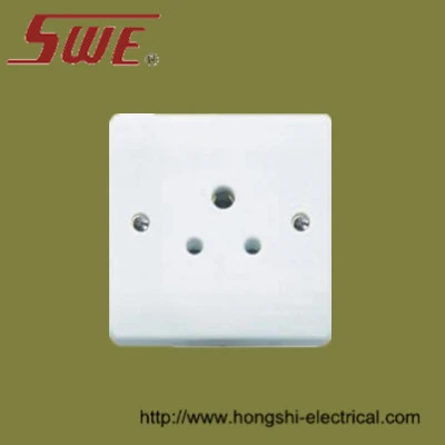 Unswitched BS 546 Socket