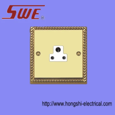 Unswitched BS 546 Socket