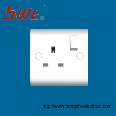 1 gang socket outlet 13A switched