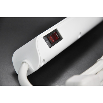 4-Outlet Power Strip With 2USB