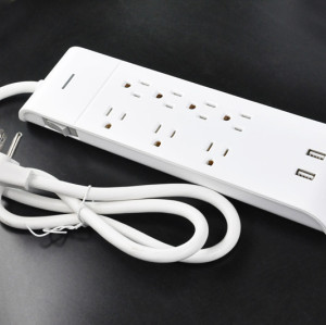 7-Outlet Power Strip With 2USB