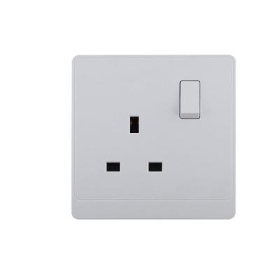UK/British Standard 1 Gang Single Pole Switched Socket 13A 250V~(PC Panel, 4 Colors)