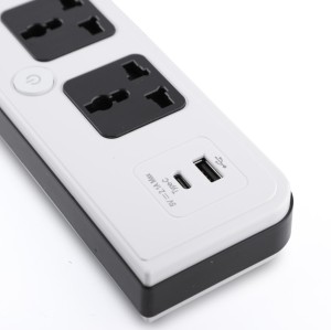 British Standard 4 Way Universal extension socket with USB(1 Type-A+1 Type-C) UK Standard Power Strip Trailing Socket