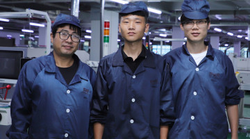 见义勇为,希智三名员工勇救溺水者