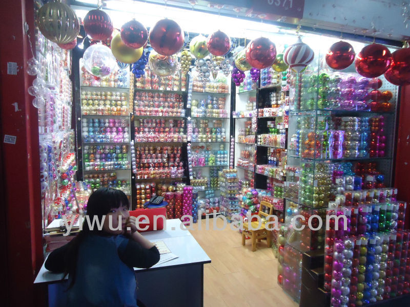 Yiwu Christmas Tree Market