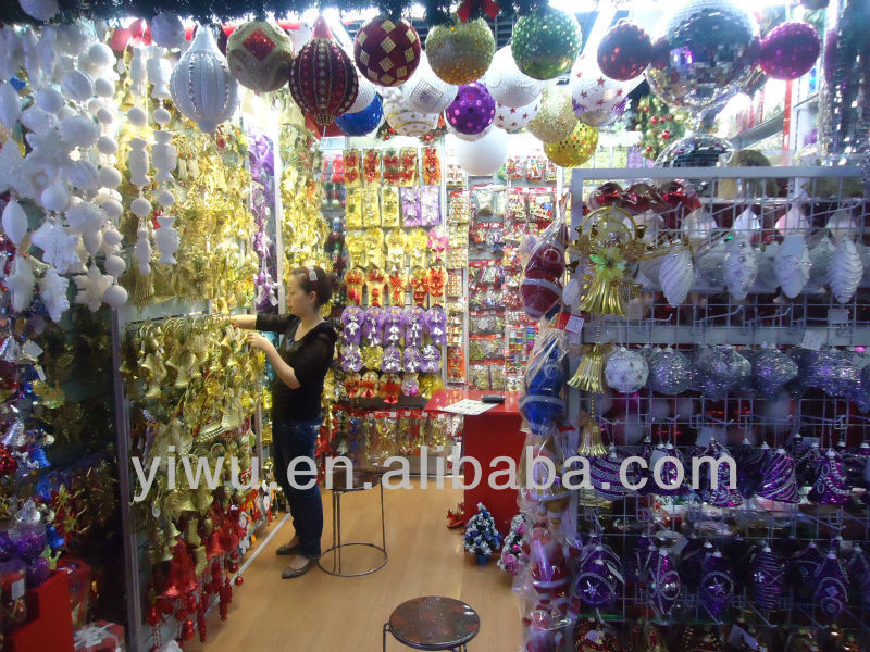 Yiwu Christmas Ball and Lighting Decoration Market