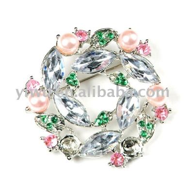 flower pearl gemstone brooch