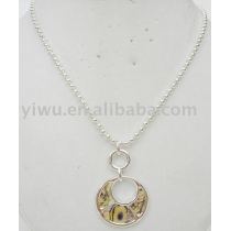 loop shell necklace