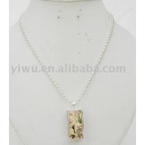 rectangle shell necklace