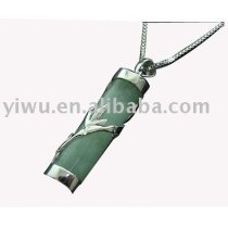 Column shaped Sterling silver jade necklace