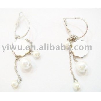 Flower Shell Pearl Earrings
