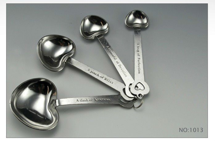 Fashion cartoon stainless steel tableware valentine kids dinnerware set kid knife fork spoon set 1013