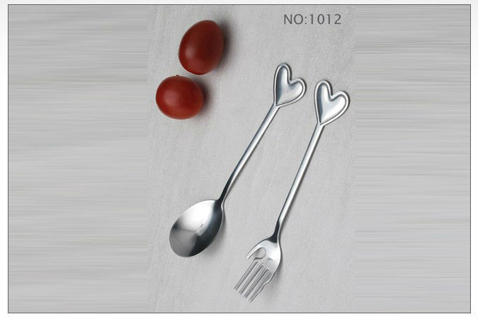 Fashion cartoon stainless steel tableware valentine kids dinnerware set kid knife fork spoon set 1012