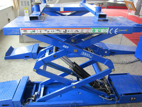 Low profile double scissor lift WSG3200 with mechanical lock
