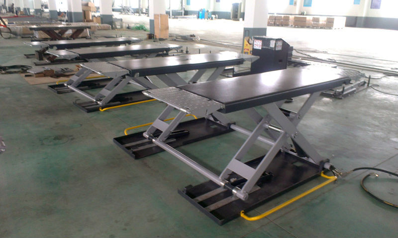 Capacity 3200kgs ,penumatic lcok release , two platform chassis supporting scissor car lift