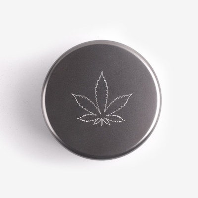 Dry herb grinder in alluminum