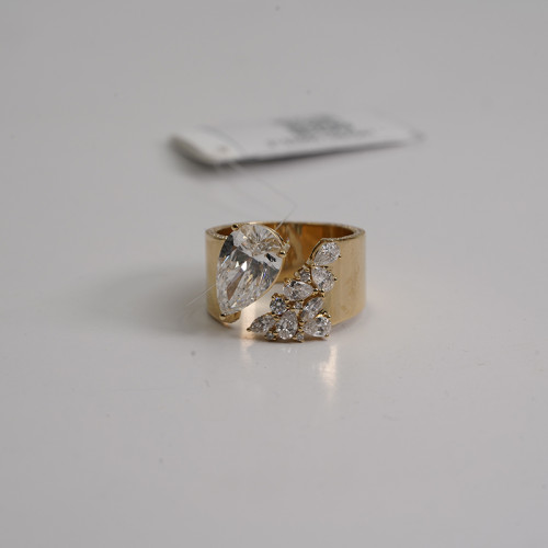 18K Yellow Gold Lab-Grown Diamond Ring