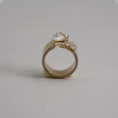 18K Yellow Gold Lab-Grown Diamond Ring
