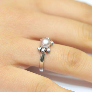 2012 design wholesale 8-9mm button fashion finger rings for women