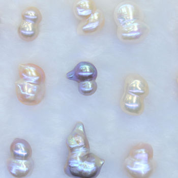 Multicolor large baroque pearl bead
