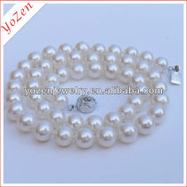 White color shinning freshwater pearl necklace