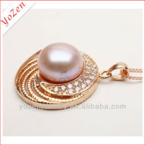 Natural near round pearl pendant three color fill in diamond