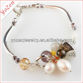 Charming stone and freshwater pearl fashion bracelet