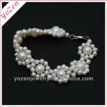 2013 lastest design flower bracelet freshwater pearl bracelet