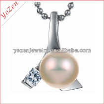 Charming Nature white freshwater pearl fashion pendant