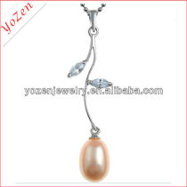 Charming Nature white freshwater pearl charm pendant