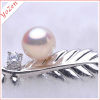 Beautiful round leaf pearls brooch fashion jewelry