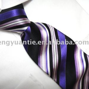 100%の絹のネクタイ