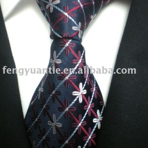 шелковый галстук