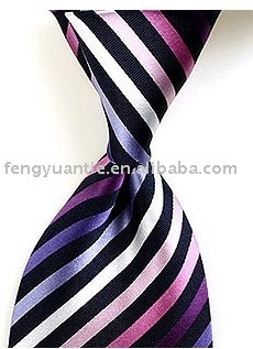 編まれた絹はネクタイをカスタマイズした
