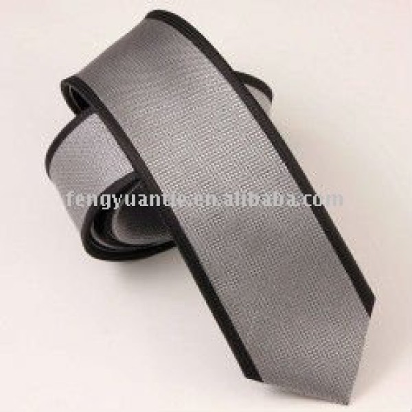 Corbata de seda, corbata