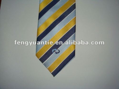 縞によって編まれる注文の絹のロゴのネクタイ