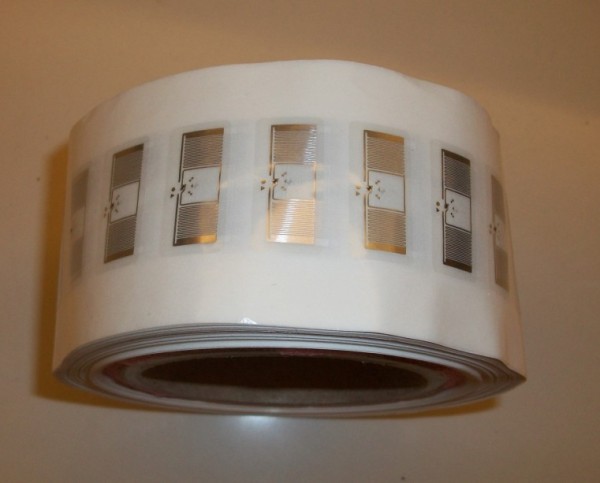 UHF电子标签|915MHZ超高频电子标签UHF EPC G2不干胶标签30*15MM
