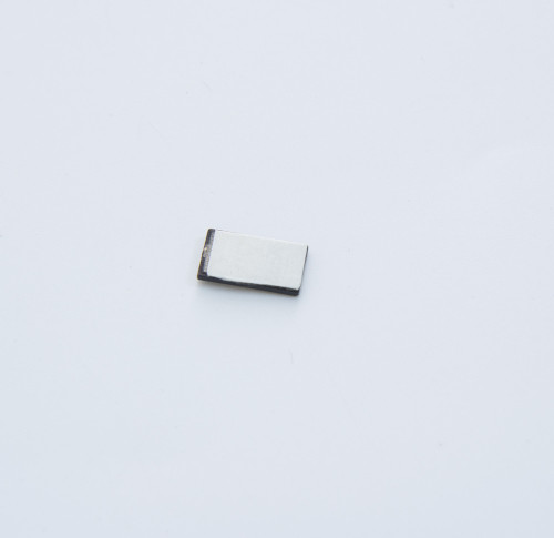 Remote Ceramic UHF Metal Tag / RFID Metal Tag 10*5*3mm with EPC C1G2 for Tracking Scalpel (SR3073)