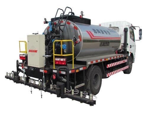 Dagang intelligent asphalt distributor truck
