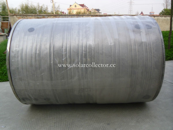 Large solar water tank for solar hot water project