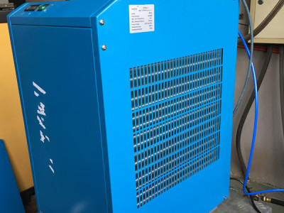 1.7m3/min high temperature refrigerant compressed air dryers exported to Singapore