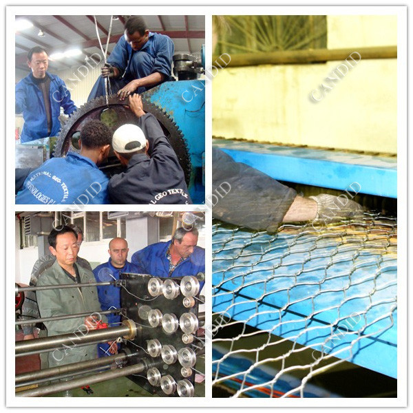 Heavy%20Type%20Hexagonal%20Wire%20Netting%20Machine%20Install1