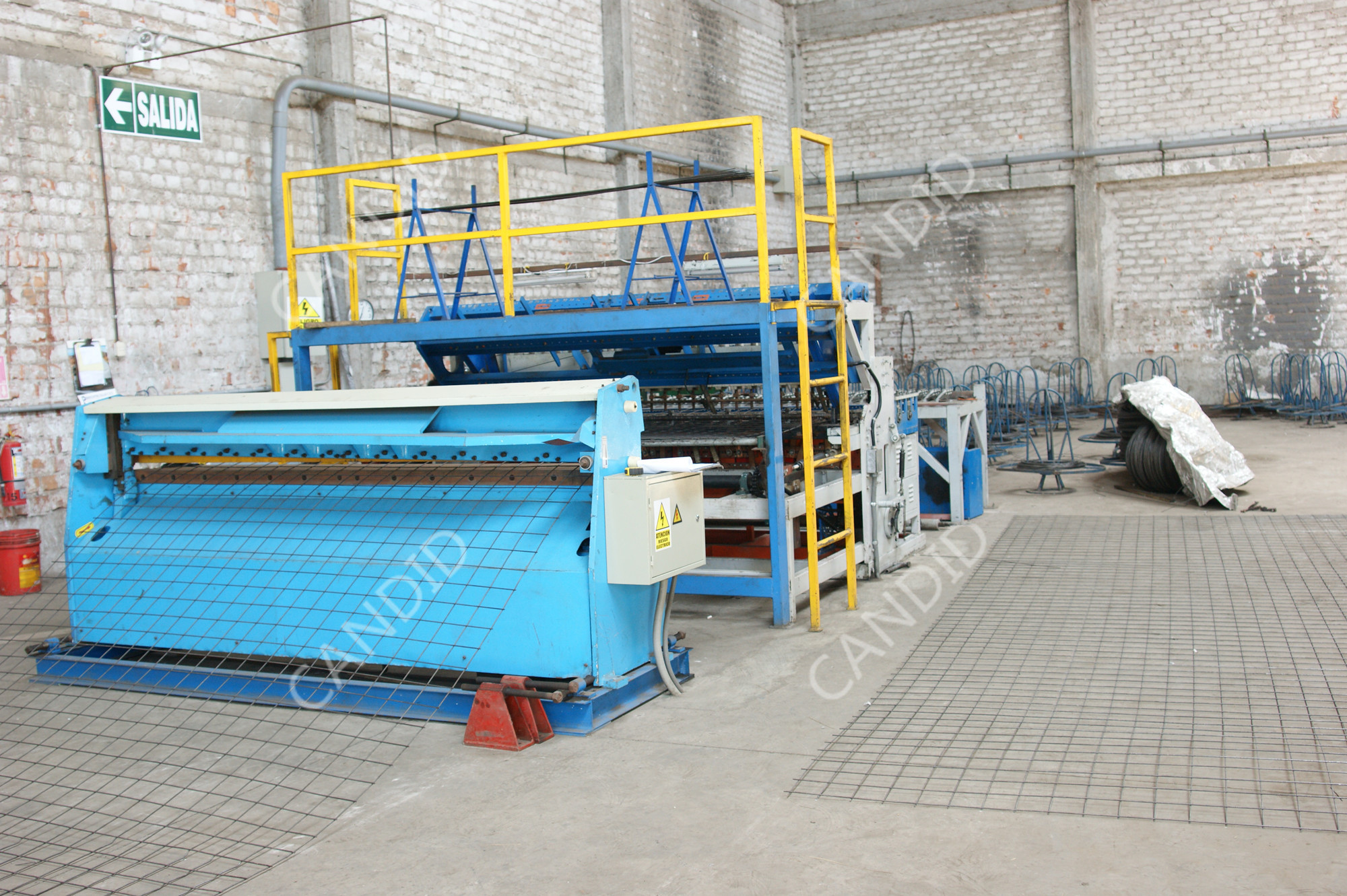 animal cages mesh machine