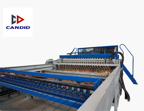 Candid Automatic Wire Mesh Welding Machine