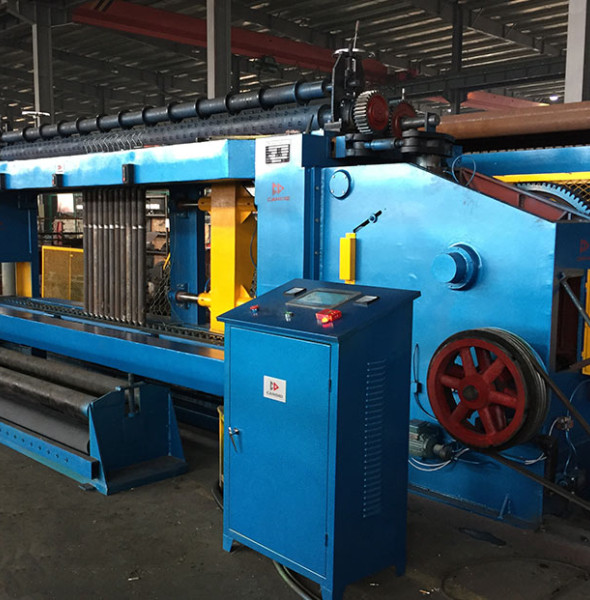 On 23th March, we finished loading container of gabion machine for our malaysian customer