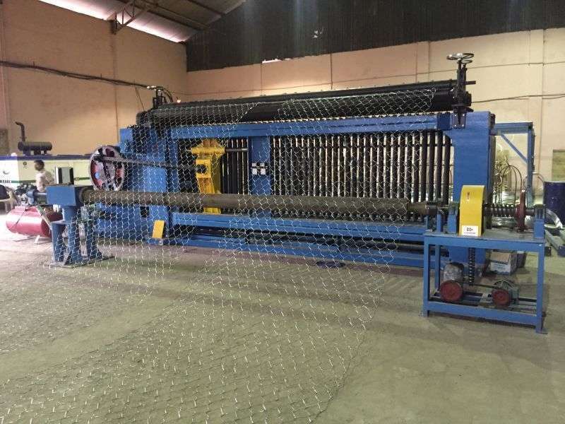 How long does it take to produce a Gabion box using the machine?