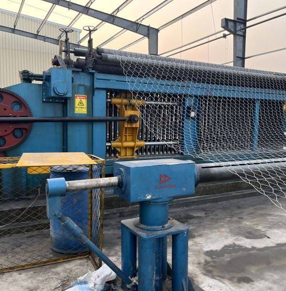 How to choose a gabion net machine